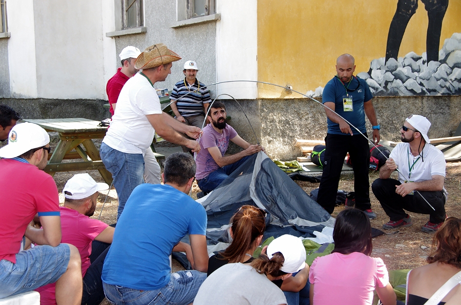 MRBG0034.jpg - 2. G�n | "Kamp�m�z� Kuruyoruz- Kamp Tekniklerini ��reniyoruz" | Derey�r�k K�y�, Osmaneli