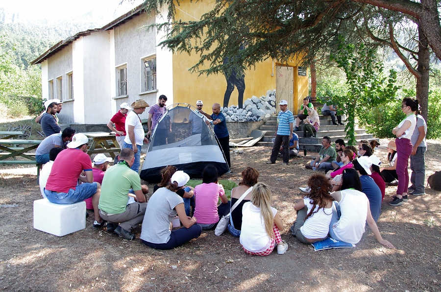 MRBG0041.jpg - 2. G�n | "Kamp�m�z� Kuruyoruz- Kamp Tekniklerini ��reniyoruz" | Derey�r�k K�y�, Osmaneli