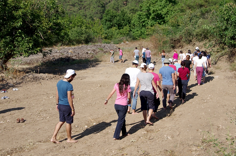 MRBG0112.jpg - 2. G�n | "Kamp�m�z� Kuruyoruz- Kamp Tekniklerini ��reniyoruz" | Derey�r�k K�y�, Osmaneli