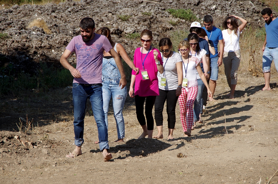 MRBG0119.jpg - 2. G�n | "Kamp�m�z� Kuruyoruz- Kamp Tekniklerini ��reniyoruz" | Derey�r�k K�y�, Osmaneli