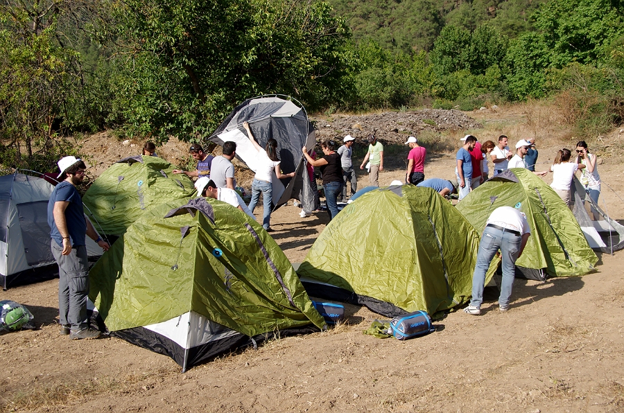 MRBG0200.jpg - 2. G�n | "Kamp�m�z� Kuruyoruz- Kamp Tekniklerini ��reniyoruz" | Derey�r�k K�y�, Osmaneli