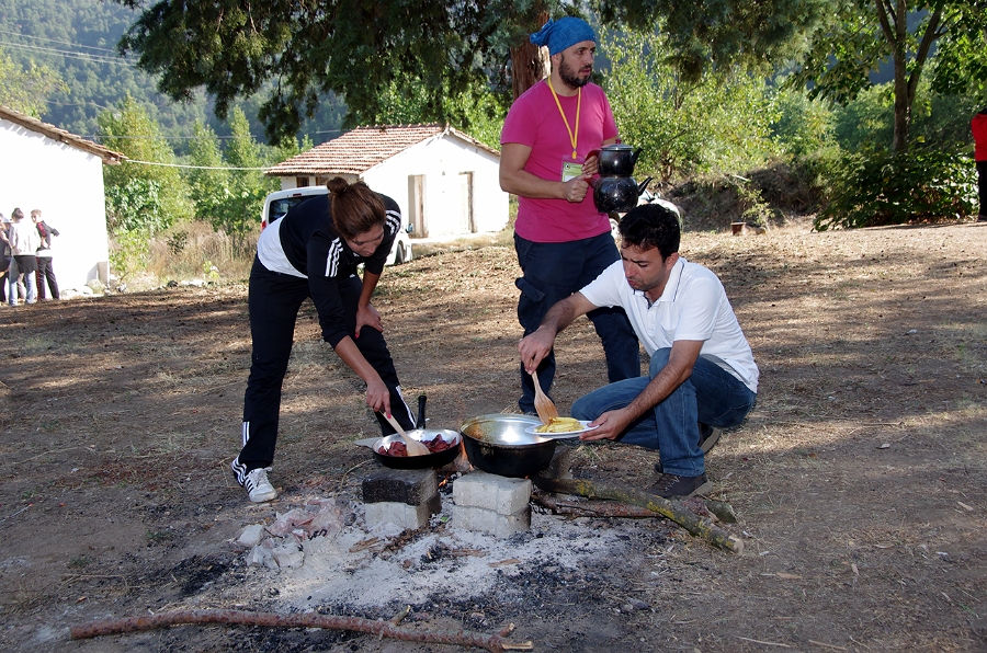 MRBG0555.jpg - 3. G�n | "Sabah kahvalt�s�" | Derey�r�k K�y�, Osmaneli