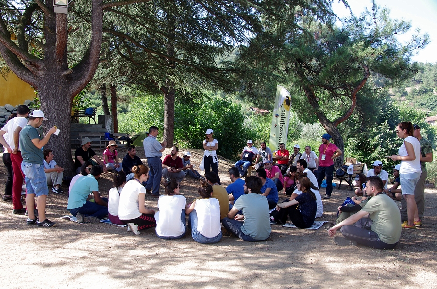 MRBG0566.jpg - 3. G�n | "Seher y�r��� g�zlemlerinin payla��lmas�" | Derey�r�k K�y�, Osmaneli