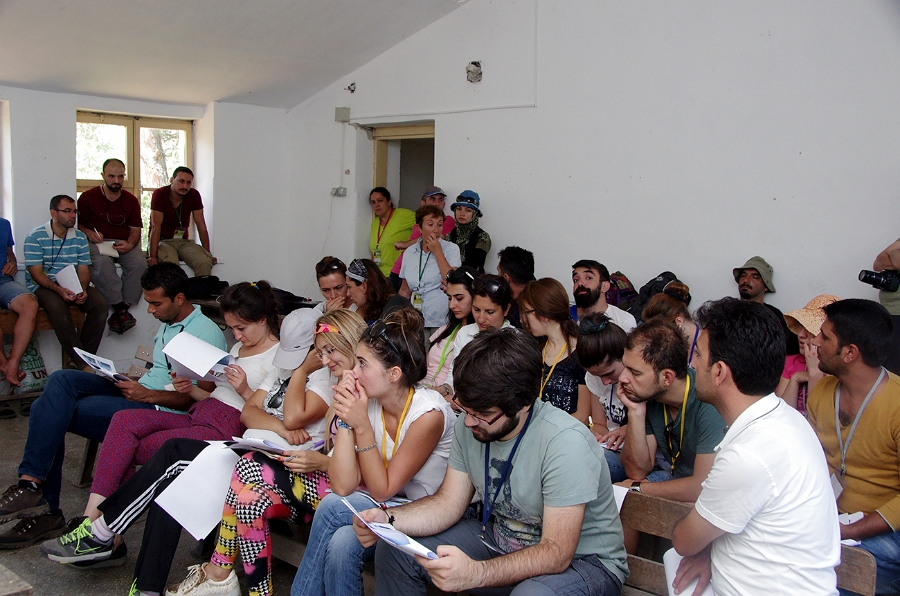 MRBG0623.jpg - 3. G�n | "Do�a Renk Veriyor; Ti��rt�m� Boyuyorum" | Derey�r�k K�y�, Osmaneli