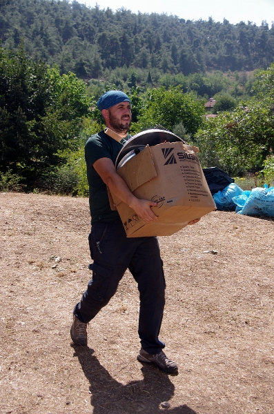 MRBG1494.jpg - 4. G�n | �ad�rlar� Topluyoruz: Kamp�n Toplanmas� ve �evre Temizli�i | Derey�r�k K�y�, Osmaneli