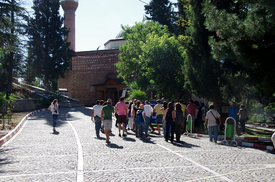 MRBG2117.jpg - 6. g�n  | Orhangazi Camii, �eyhedebali T�rbesi | Bilecik