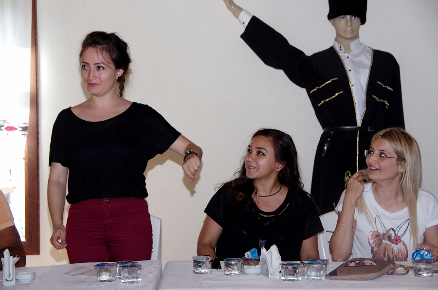 MRBG9510.jpg - 1. G�n | Drama "Tan��ma" | Necla Han�m Kona�� | Osmaneli